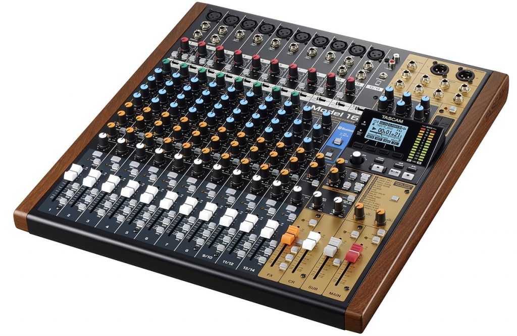 Table de mixage analogique Tascam Model 16
